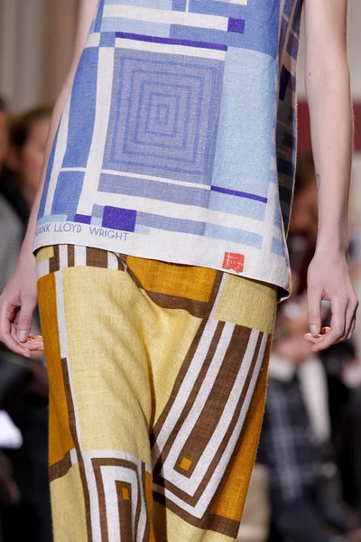 Look 9